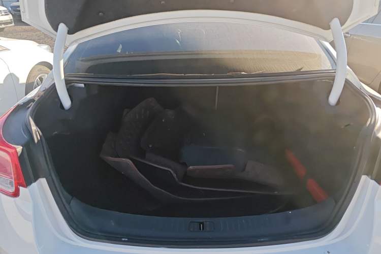 Used Chevrolet Malibu 2014 2.0L Automatic Luxury Edition