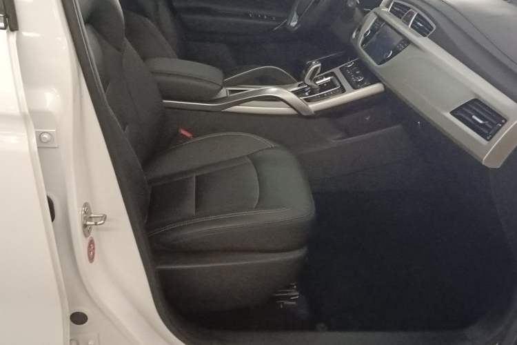 Used Geely Auto Emgrand X7 Sport 2020 1.8TD DCT Two-Wheel Drive Smart Connect 4G-Enabled Version