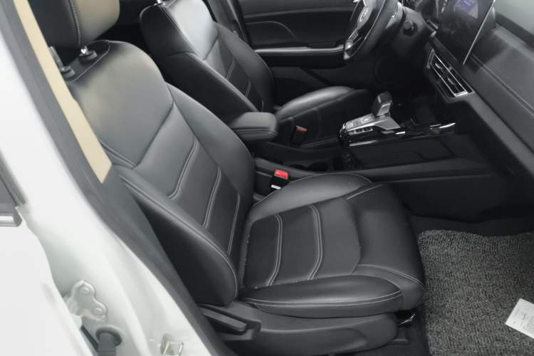 Used BYD Yuan New Energy 2019 EV535 Smart Connect Trendsetting Model
