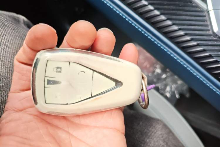 Used Changan UNI-K iDD 2022 Blue Whale iDD 130km 1.5T Prestige Model
