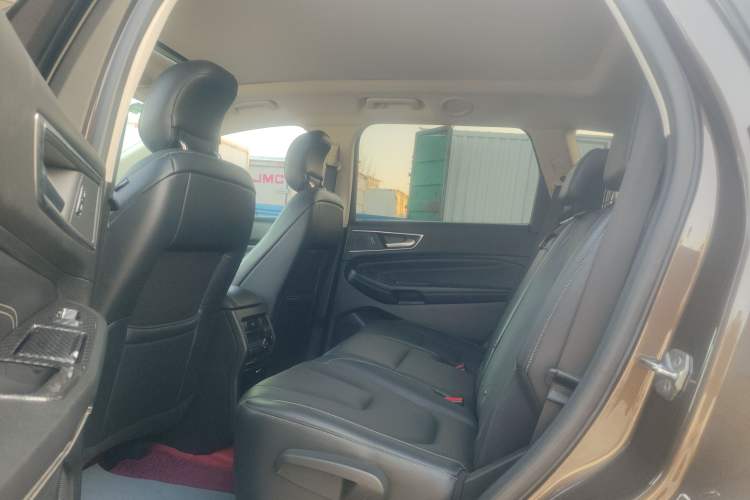 Used Ford Edge 2016 EcoBoost 245 Four-Wheel Drive Titanium 7-Seater