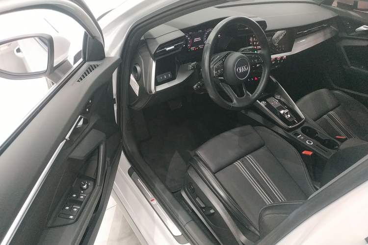 Used Audi A3 2024 Sportback 35 TFSI Fashionable Sports Model
