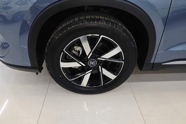 Used BYD Song Pro New Energy 2024 HONOR Edition DM-i 71KM Navigation Model
