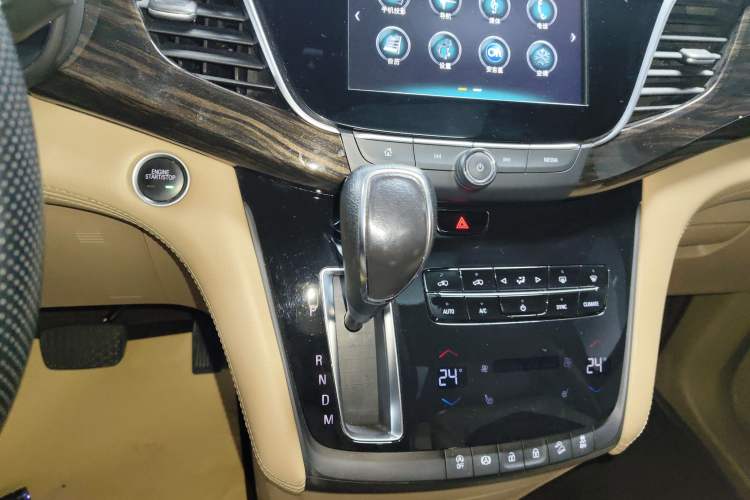 Used Buick GL8 2018 ES 28T Luxury Model China VI Standard
