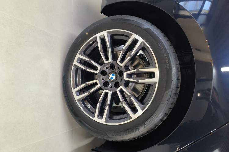 Used BMW 5 Series 2025 530Li Leading Model M Sport Package
