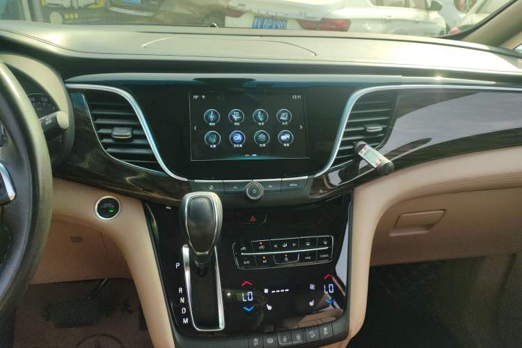 Used Buick GL8 2018 ES 28T Luxury Model China VI Standard
