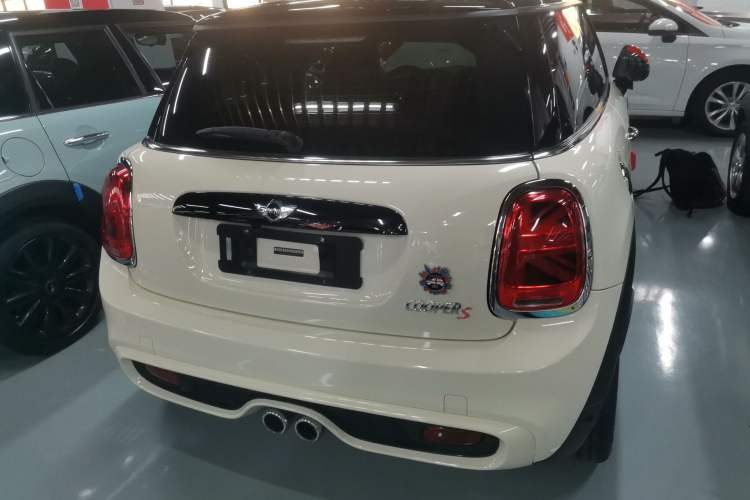 Used  MINI 2014 2.0T COOPER S Fun
