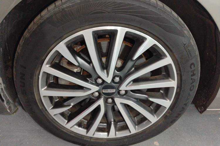 Used Lincoln Continental 2019 2.0T Two-Wheel Drive Zunya Version China VI Standard
