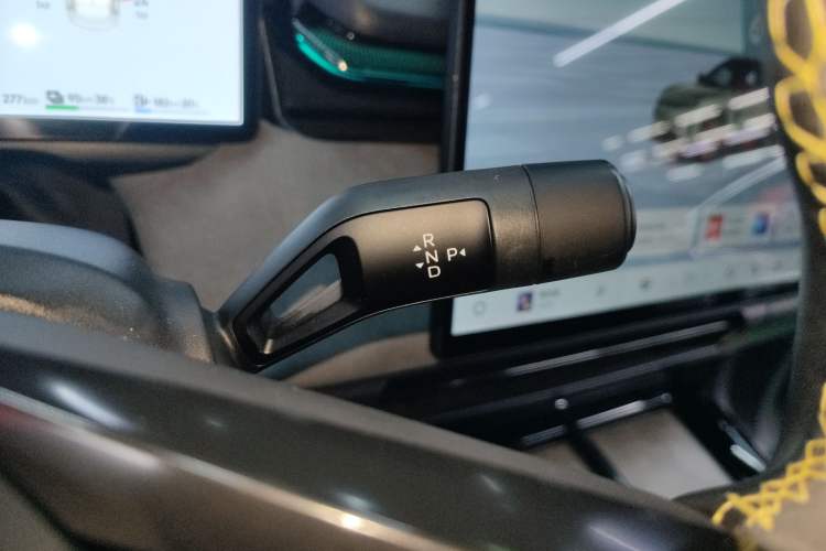 Used Lynk & Co 08 EM-P 2023 245km Ultra-Long Range Halo