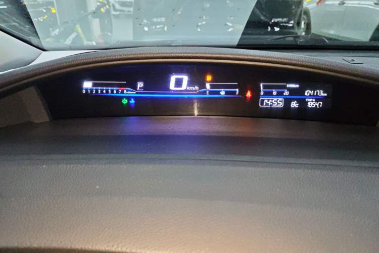 Used Honda Jade 2017 1.8L automatic Comfort version 5 seats
