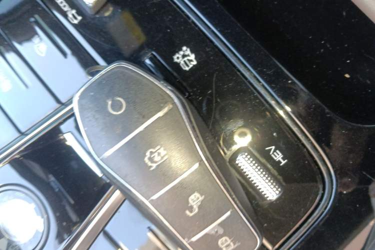 Used BYD Qin PLUS 2024 HONOR Edition DM-i 55KM Leading Model
