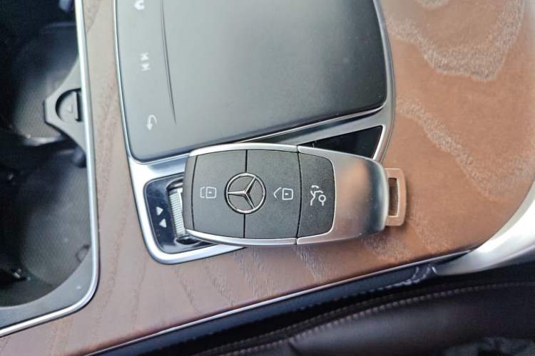 Used Mercedes-Benz GLC 2020 GLC 300 L 4MATIC Dynamic Edition
