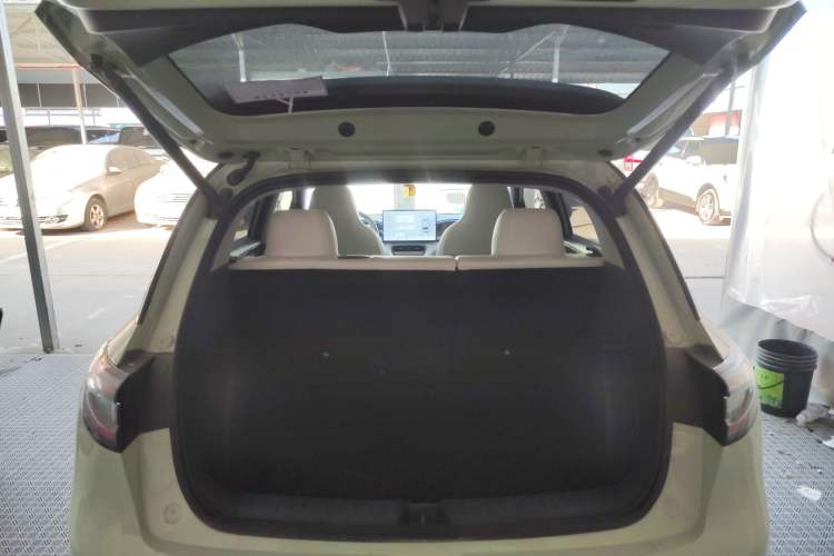 Used  Geome 2025 UP 410km Exploration+ Edition
