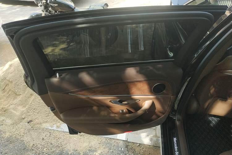 Used Mercedes-Benz E-Class 2019 E 260 L 4MATIC
