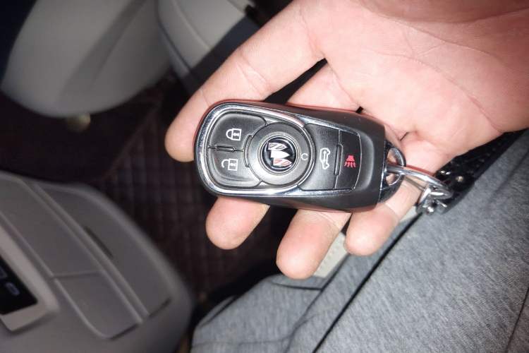 Used Buick GL8 2023 Land Executive Class Smart Enjoyment Model
