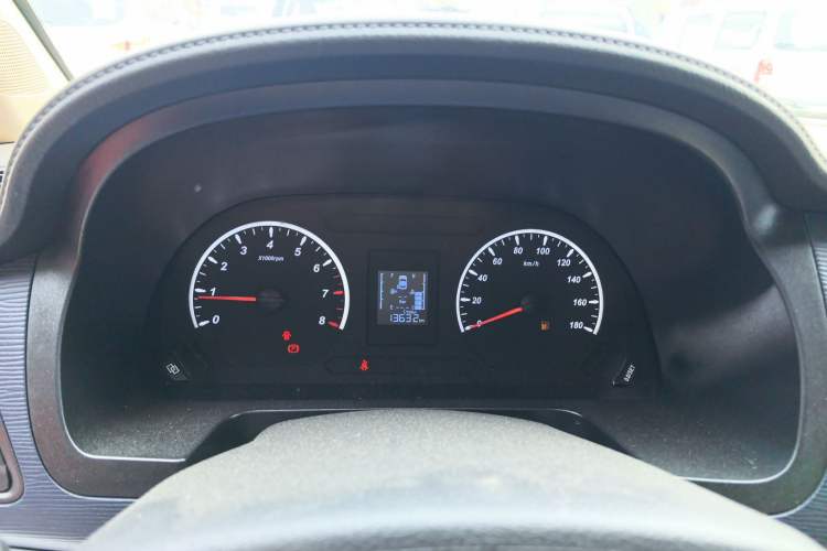 Used FORTHING Lingzhi 2022 M5 1.6L Practical Model 5 Seats