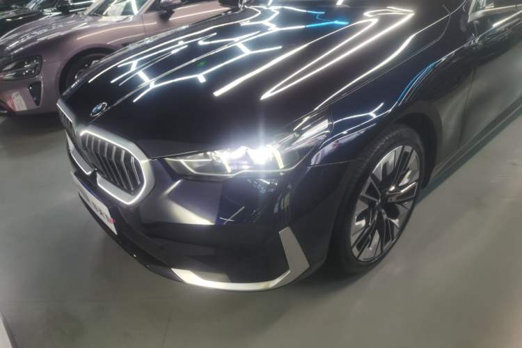 Used BMW 5 Series 2025 530Li Leading Edition Luxury Package