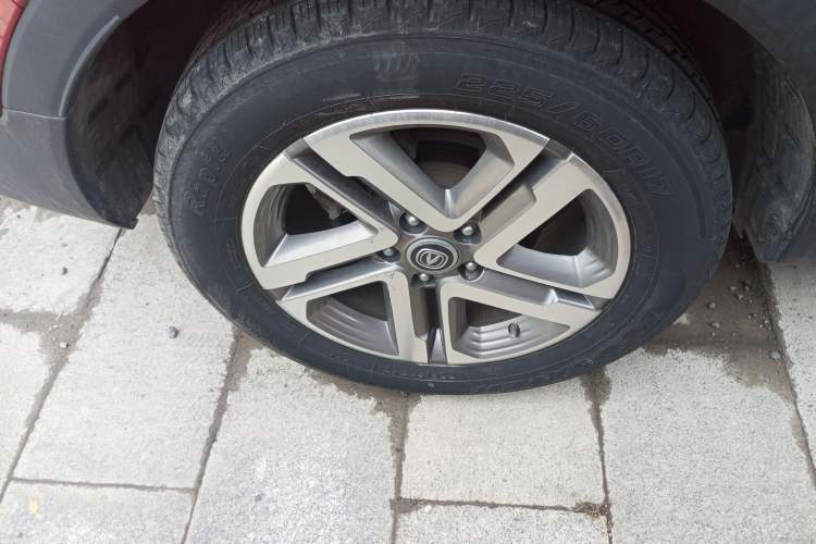 Used Changan CS55 2018 1.5T Manual Colorful Model China V Standard
