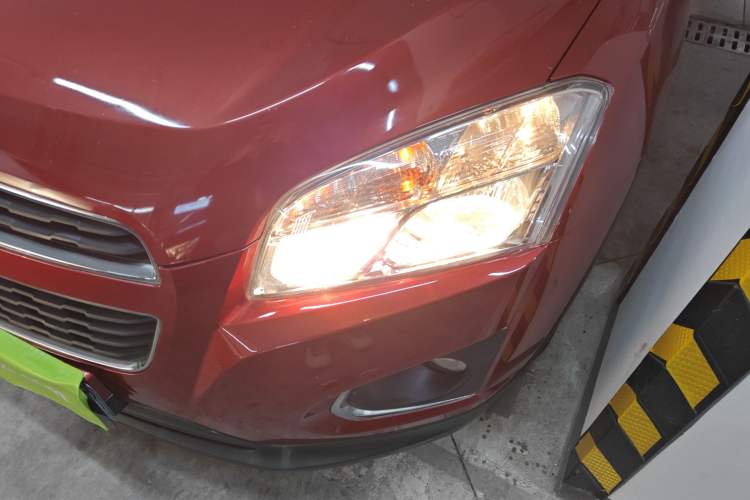 Used Chevrolet Trax 2016 1.4T Manual Two-Wheel Drive Comfort Version with Sunroof
