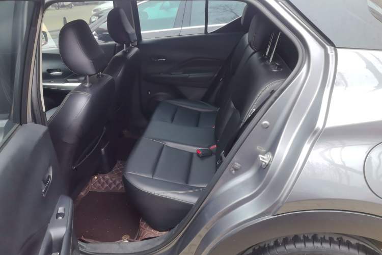 Used Nissan Kicks 2021 1.5L XV CVT Smart Connect Luxury Edition
