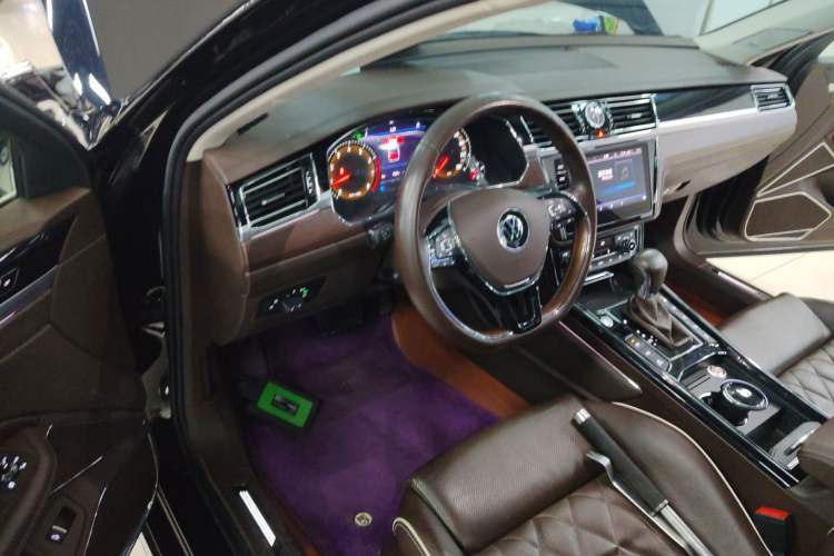 Used Volkswagen Phideon 2021 380TSI Prestige Edition
