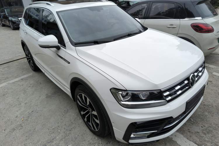 Used Volkswagen Tiguan L 2021 330TSI Automatic Two-Wheel Drive R-Line Enhanced Edition
