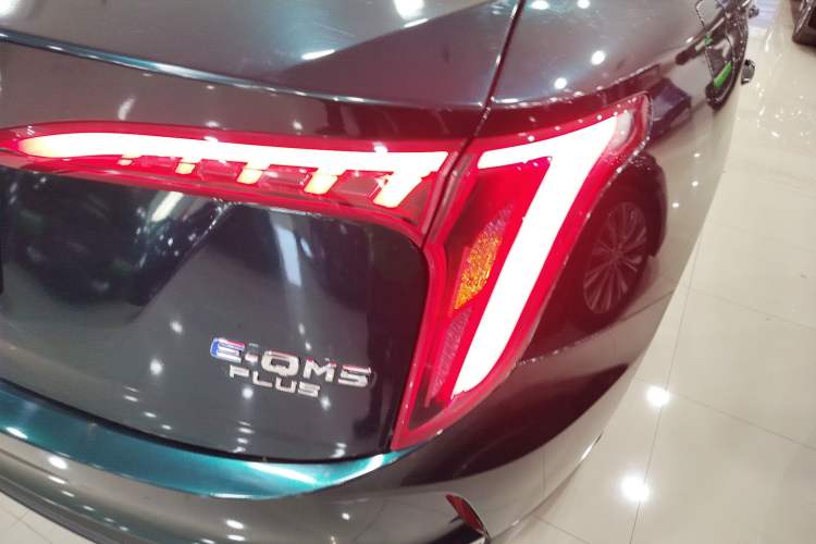 Used Hongqi E-QM5 2024 610 km PLUS
