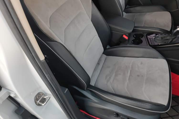 Used Volkswagen Tayron X 2020 330TSI Two-Wheel Drive Luxury Smart Connectivity Version
