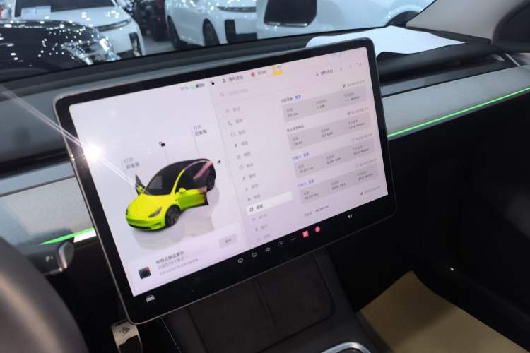 Used Tesla Model Y 2023 Long-Range All-Wheel-Drive Version
