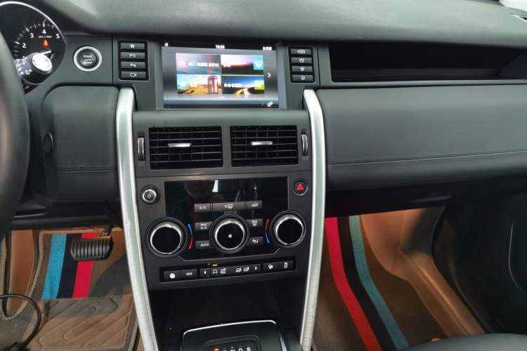 Used Land Rover Discovery Sport 2019 240 PS SE Version China VI Standard