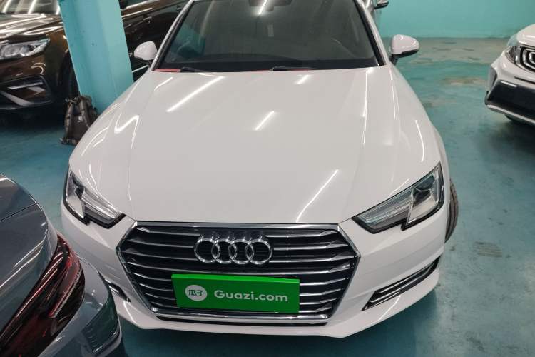 Used Audi A4L 2018 30th Anniversary Edition 30 TFSI Ambition Model
