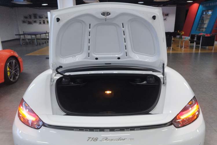 Used Porsche 718 2018 Boxster 2.0T
