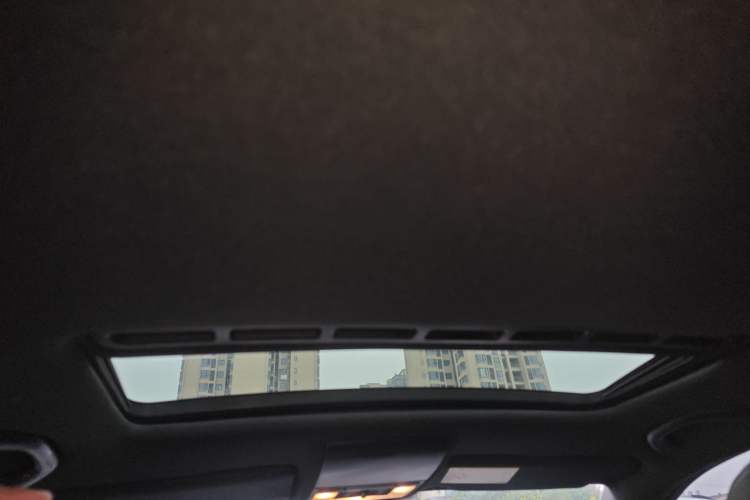 Used Volkswagen Gran Lavida 2013 1.6L Automatic Comfort Model
