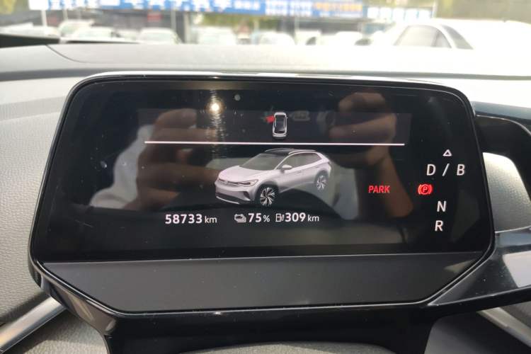 Used Volkswagen ID.4 CROZZ 2021 Long-Range PRO Two-Wheel Drive Version
