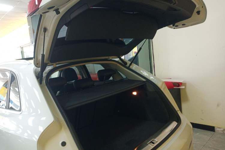 Used Audi Q3 2015 30 TFSI Comfort Model
