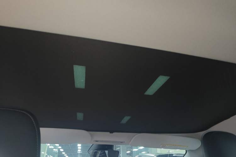 Used Tesla Model 3 2023 Long-Range All-Wheel-Drive Version