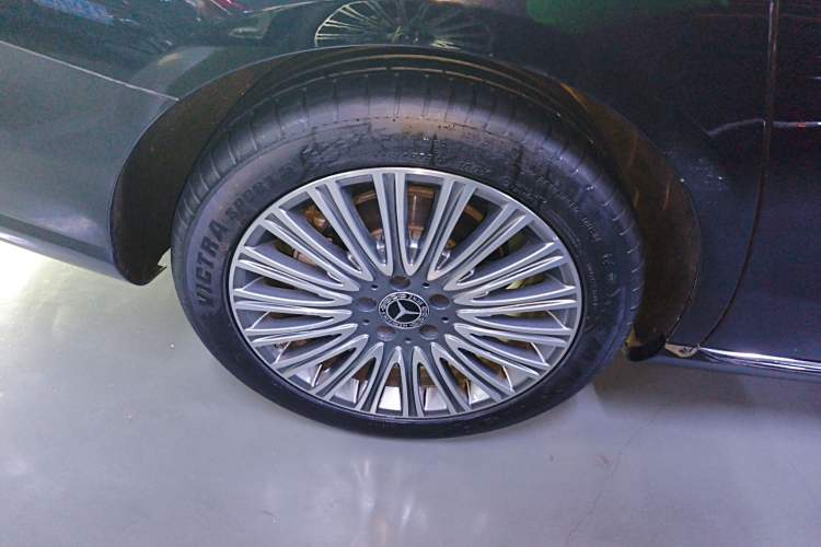 Used Mercedes-Benz E-Class 2022 E 300 L Luxury Model
