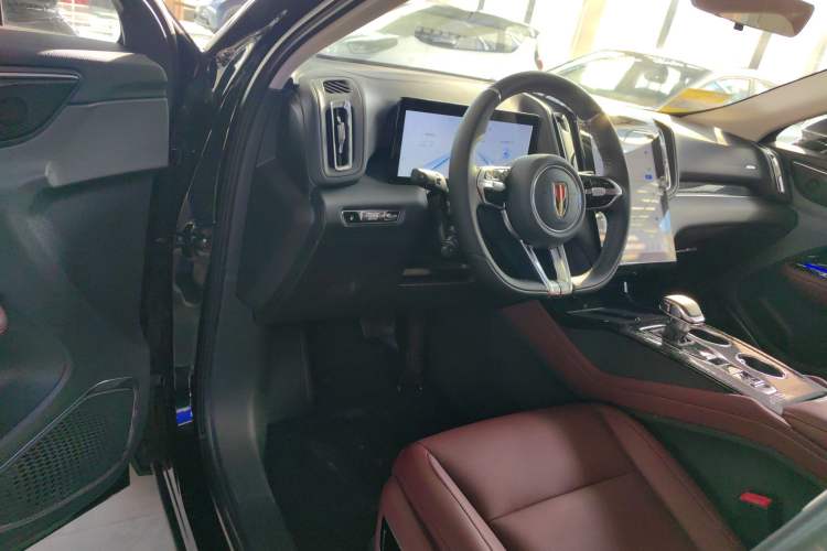 Used Hongqi HS3 PHEV 
