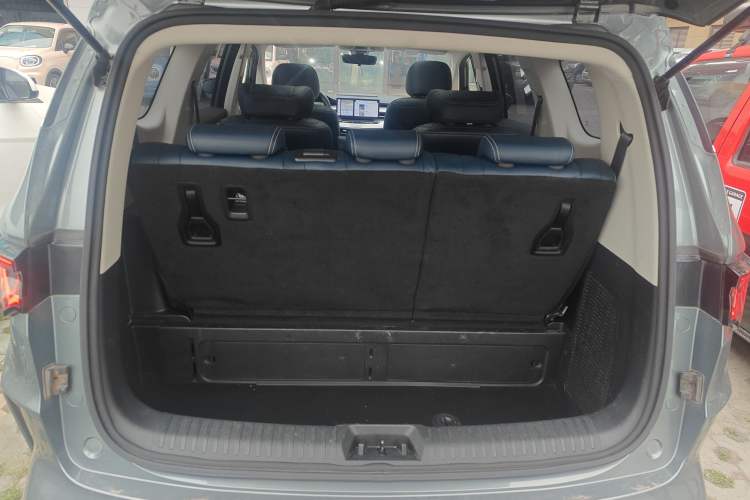 Used Geely Auto Jiajie 2023 Geely Jiaji L 1.5TD DCT Luxury Model
