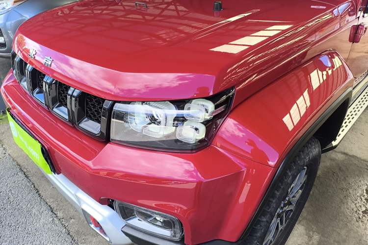 Used Beijing Auto BJ40 2020 2.0T Automatic Four-Wheel Drive Urban Hunter Edition Chivalrous Type
