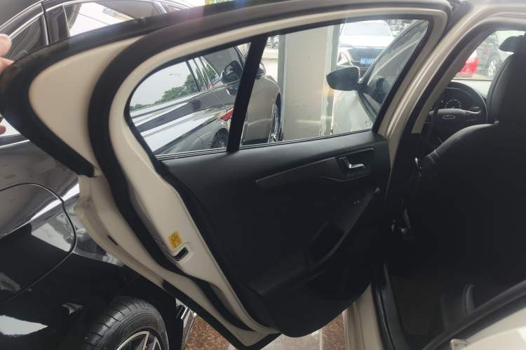 Used Ford Focus 2020 Sedan EcoBoost 180 Automatic Trend Edition
