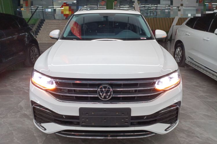 Used Volkswagen Tiguan L 2024 Outstanding Model 330TSI Automatic Two-Wheel Drive R-Line Dragon Glory Edition
