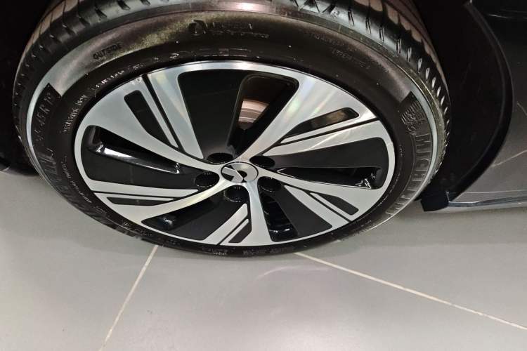 Used Nio ET5 2024 75 kWh
