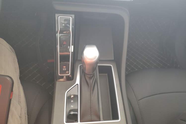 Used Roewe i5 2023 1.5L CVT Luxury Edition