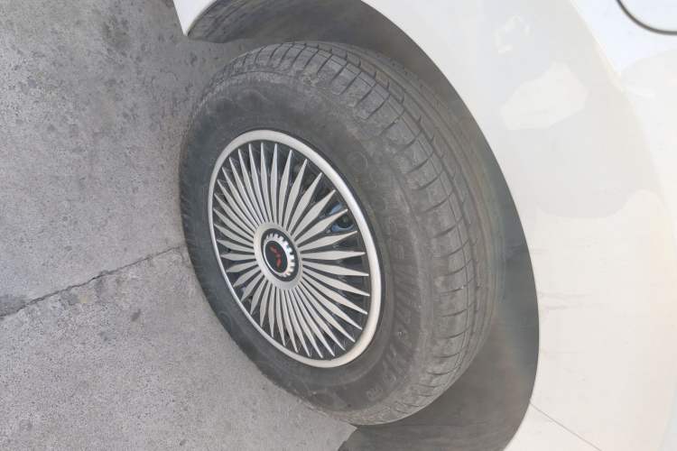 Used Wuling Hongguang New Energy 2025 Extended-Range Hybrid 50 km Standard Version
