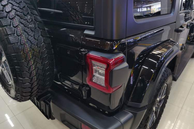 Used  Wrangler 2024 2.0T Sahara Four-Door Edition
