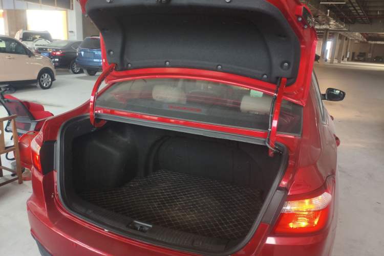 Used Changan Alsvin V7 2015 1.6L Manual Joyride Model China IV Standard
