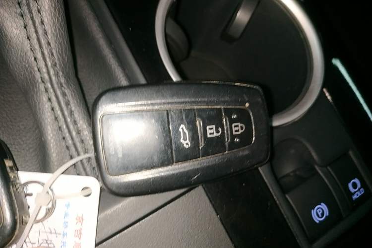 Used Toyota Highlander 2022 Dual-Engine 2.5L Four-Wheel Drive Prestige Version 7 Seats
