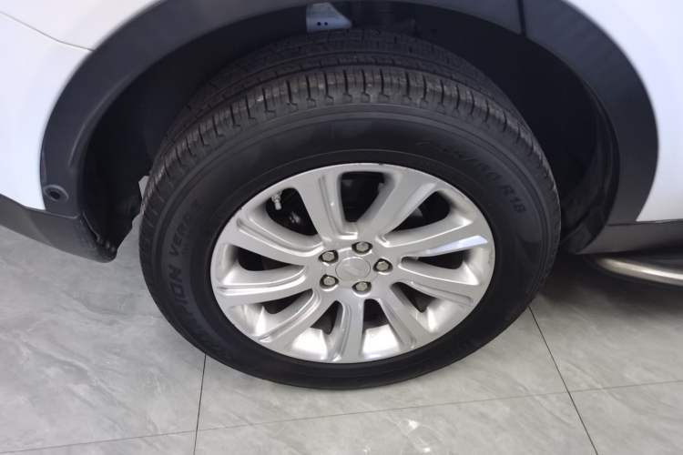 Used Land Rover Discovery Sport 2018 240 PS SE Version