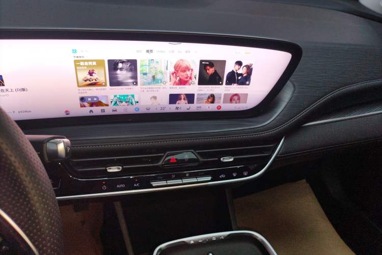 Used Buick LaCrosse 2025 28T Platinum Edition
